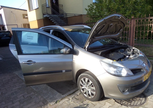 Renault Clio cena 11800 przebieg: 211500, rok produkcji 2008 z Kostrzyn nad Odrą małe 232